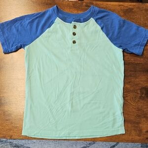 Boys 6 Raglan Shirt